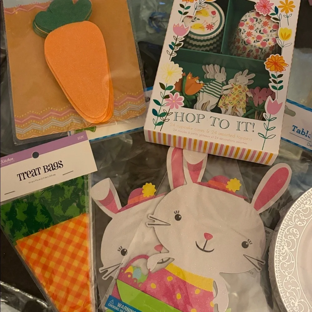 Easter celebration paper-good set in canvas reusable bag. 174 pc set NWT